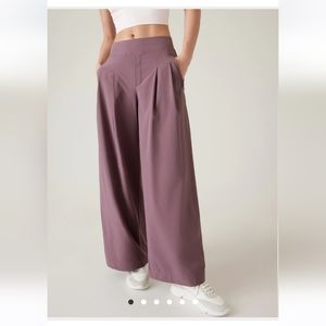 BNWT Athleta Brooklyn Heights Wide Leg Pant in Damask Mauve (size 14 Tall)